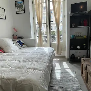 https://la-payotte-du-vieux-port.fr-provencehotel.com